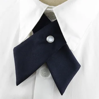 Британская писательница постоянным поперечным галстук-бабочка футболка галстук съемный крест галстуки свитер водолазка матроски офицер женщин мужчин костюм декор Изображение