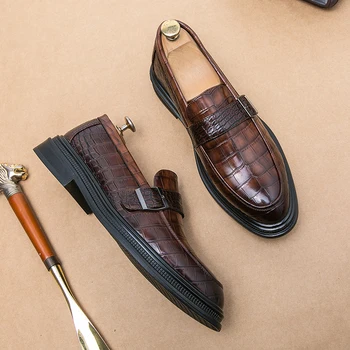 Мужские черные лоферы, коричневые свадебные туфли без застежки с круглым носком и каменным узором для мужчин, деловая обувь для мужчин с бесплатной доставкой Изображение