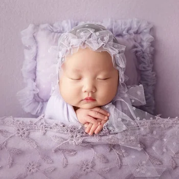 Подушка для девочки с оборками и кружевной шляпкой, реквизит для фотосъемки новорожденных, подушка для позирования новорожденных в горошек, аксессуары для фотосъемки новорожденных Изображение